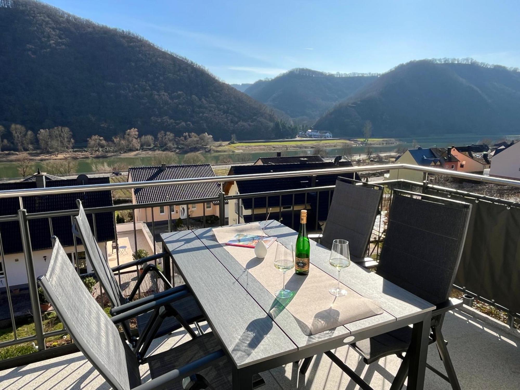 Ferienwohnung Moseltraum, 1-6 Pers, Mit 3 Schlafzimmer Und Panoramabalkon Müden Εξωτερικό φωτογραφία