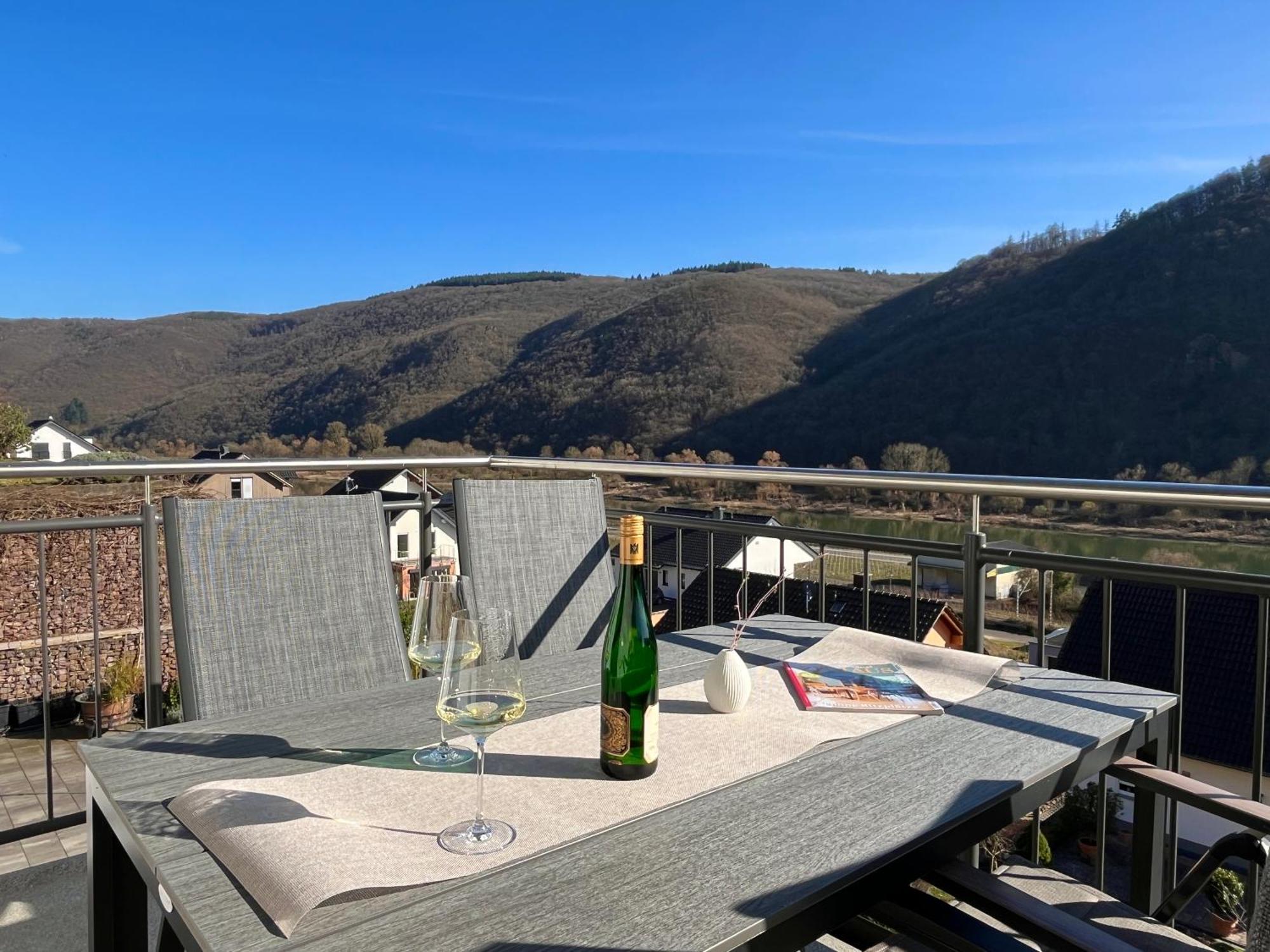 Ferienwohnung Moseltraum, 1-6 Pers, Mit 3 Schlafzimmer Und Panoramabalkon Müden Εξωτερικό φωτογραφία